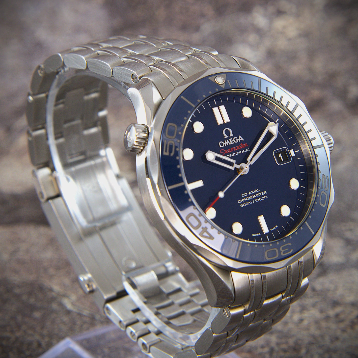 Omega Seamaster Professional 300M 212.30.41.20.03.001
