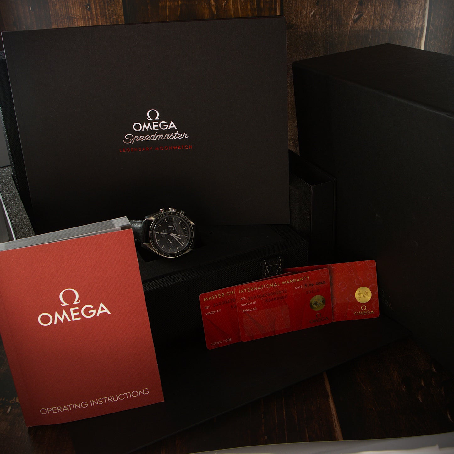Omega Speedmaster Moonwatch 310.30.42.50.01.002
