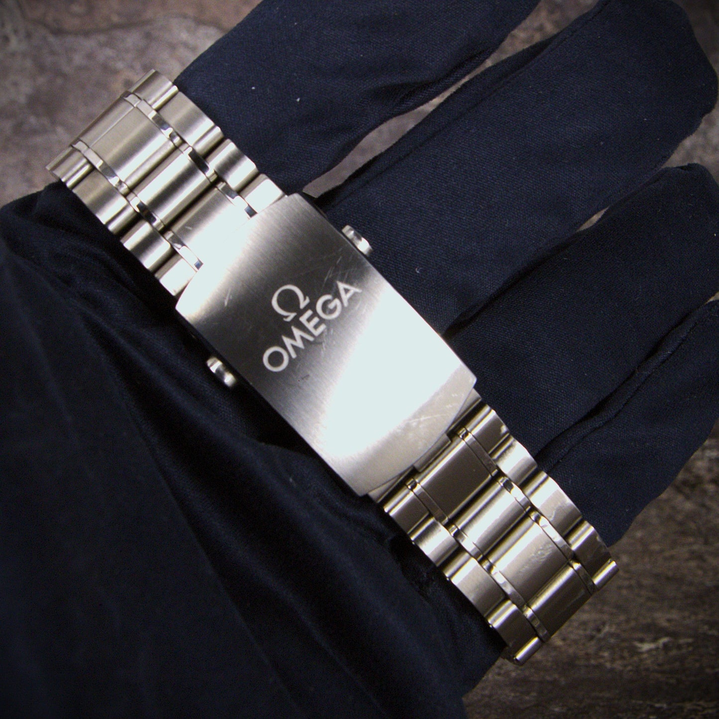 Omega Speedmaster Moonphase 304.30.44.52.01.001