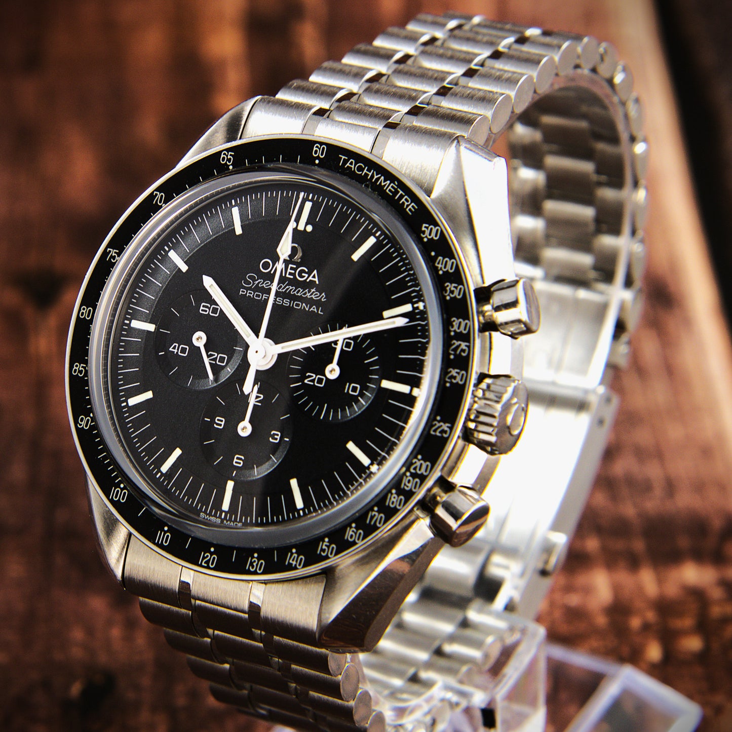 Omega Speedmaster Moonwatch 310.30.42.50.01.002