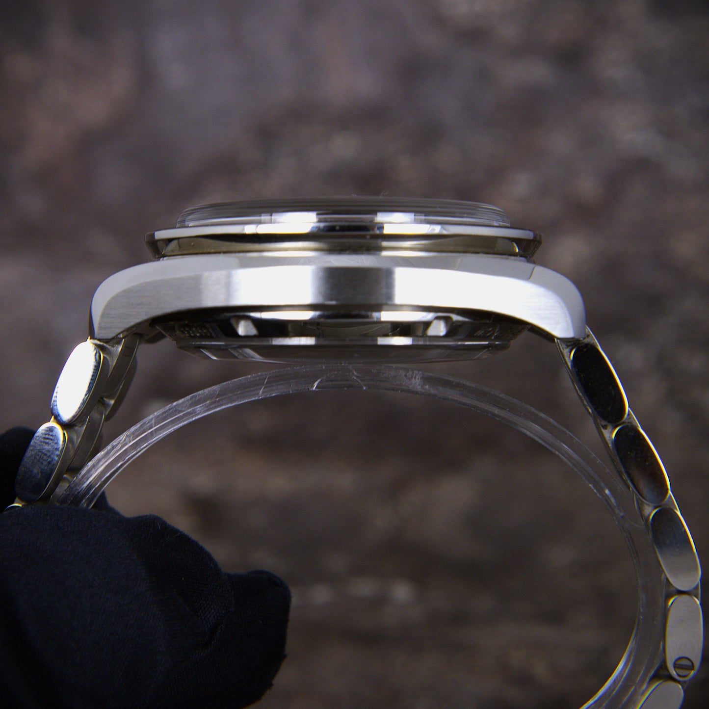 Omega Speedmaster Moonphase 304.30.44.52.01.001